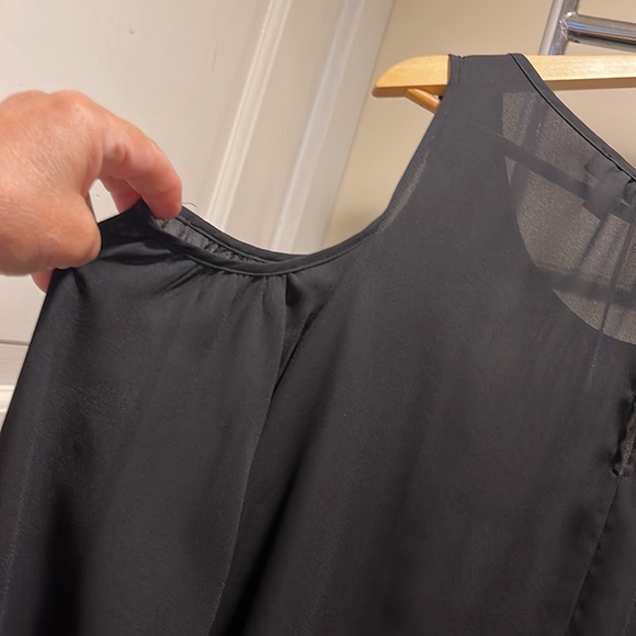 Vince Camuto Cold Shoulder Blouse - Picture 4 of 7